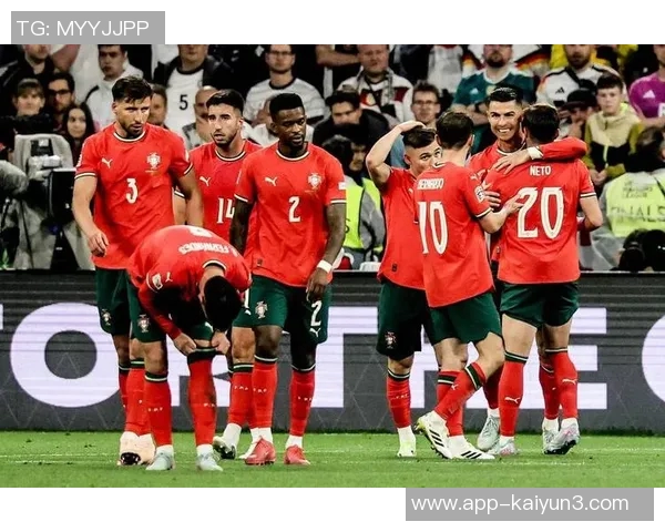 葡萄牙对阵爱尔兰首发阵容揭晓C罗维蒂尼亚B费领衔出战