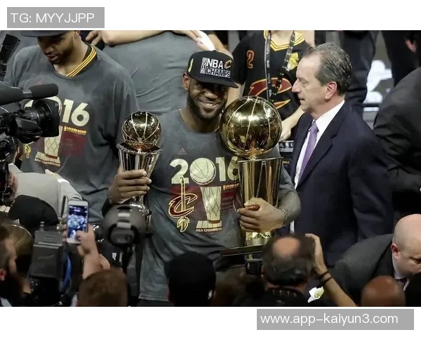 塞利称詹姆斯球衣销量20年稳居前五他是NBA与中国的桥梁与纽带