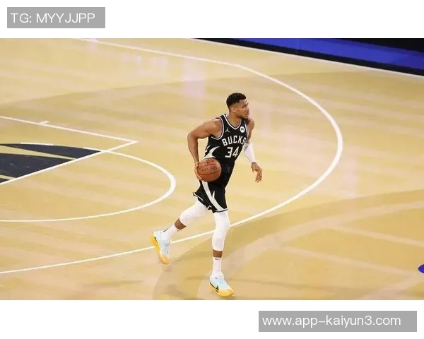 字母哥回应交易传闻称未关注相关报道并无意加盟尼克斯