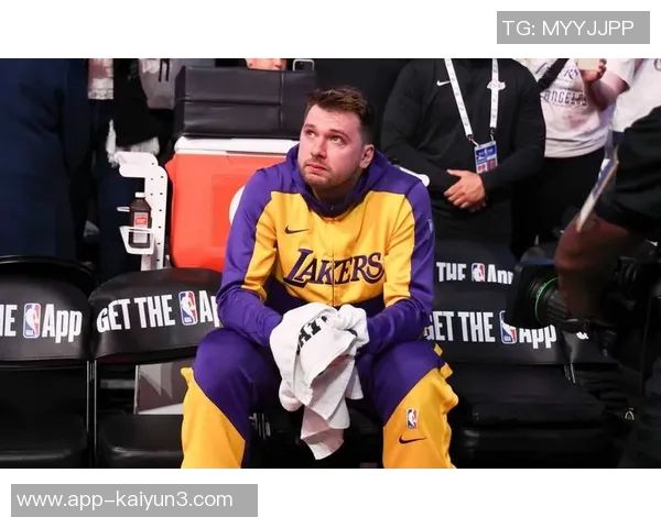 湖人队友收礼物东契奇去年圣诞节送卡丁车给独行侠全队 湖人队友收礼物东契奇去年圣诞节送卡丁车给独行侠全队