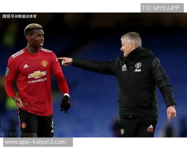 斯特劳瑟状态回暖贡献显著阿德尔曼称赞其在比赛中的表现