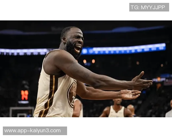 韦德为大通银行拍摄广告宣传照展现超凡魅力引发热议