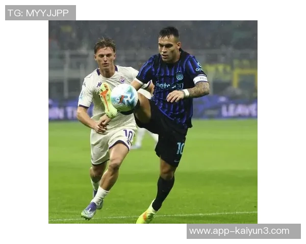 国米官方宣布小图拉姆左腿筋拉伤下周将进行情况评估